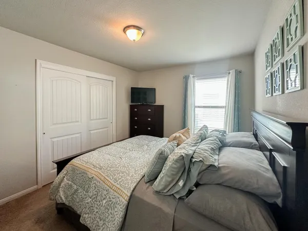 $2,050 | 5610 Casa Martin Drive, Katy, TX 77449