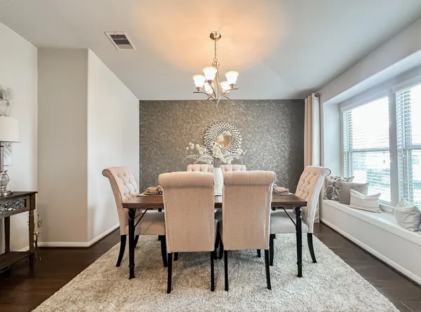 $2,050 | 5610 Casa Martin Drive, Katy, TX 77449