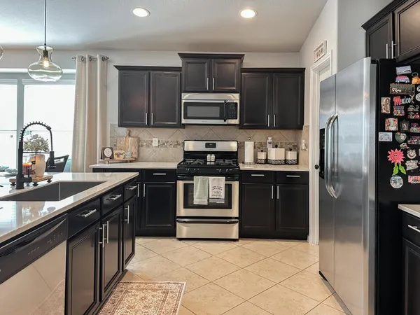 $2,050 | 5610 Casa Martin Drive, Katy, TX 77449