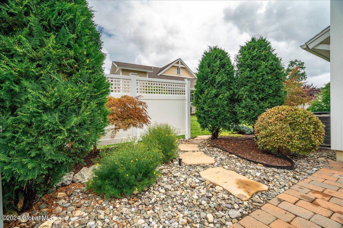 31 Abbey Road Bethlehem, NY 12054 - Photo 31 of 32 44-31 ABBEY-8