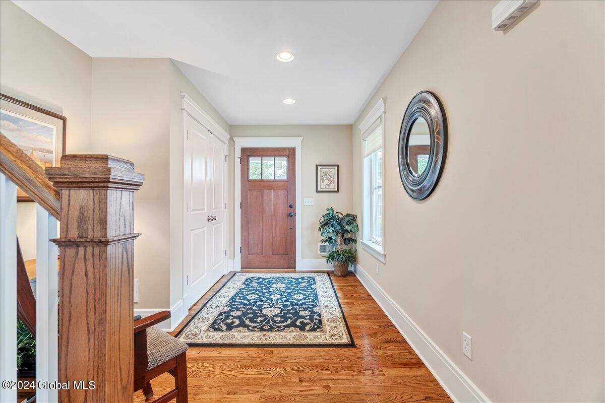 31 Abbey Road Bethlehem, NY 12054 - Photo 4 of 32 02-31 ABBEY-10