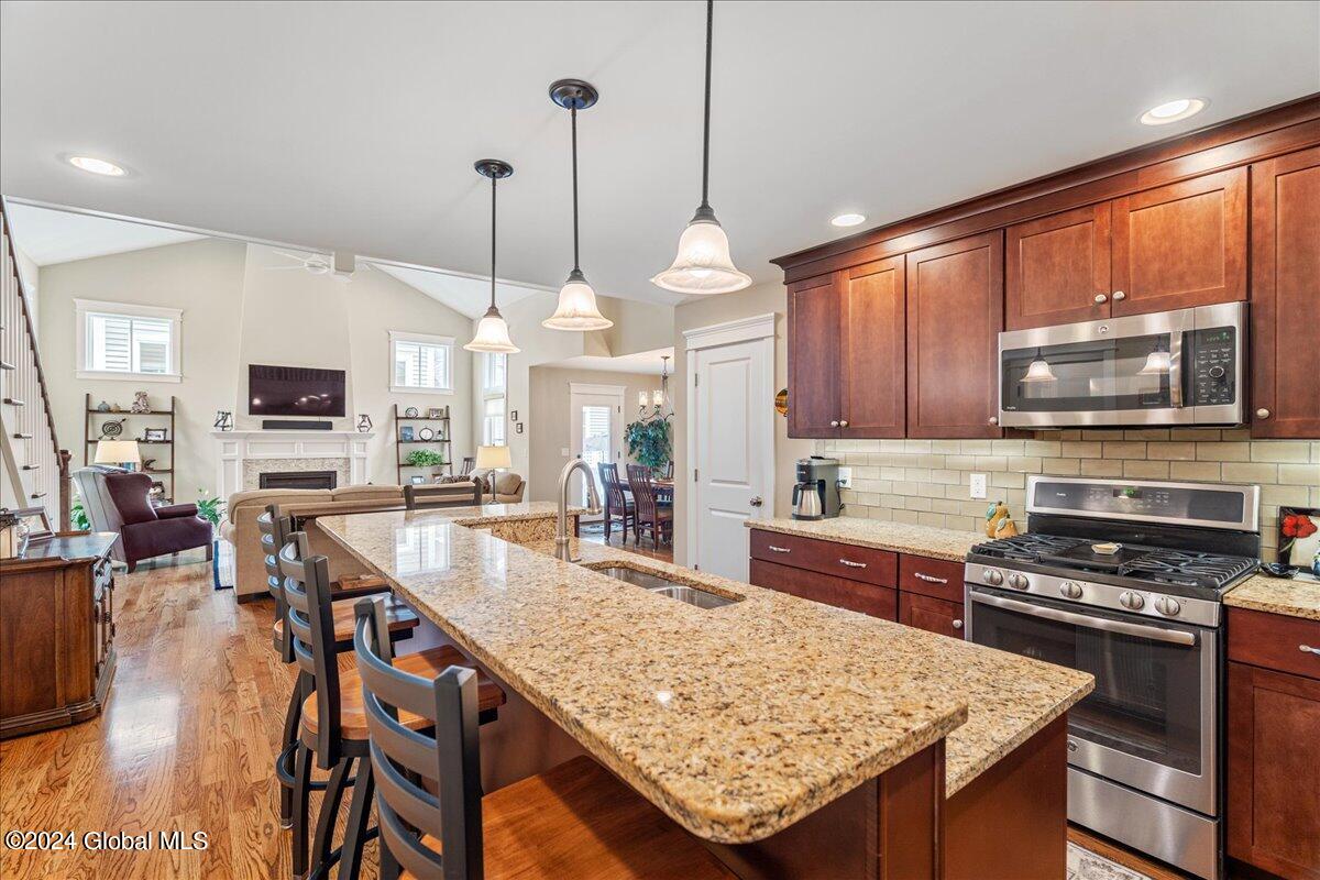 31 Abbey Road Bethlehem, NY 12054 - Photo 10 of 32 15-31 ABBEY-22