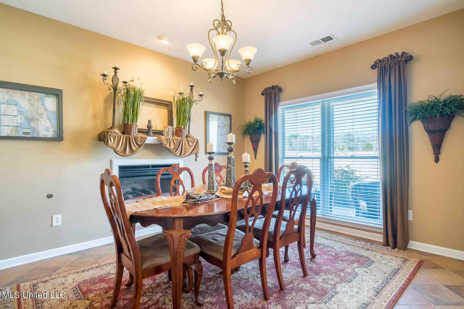2968 Lyles Road Senatobia, MS 38668 - Photo 11 of 43 Dining Room
