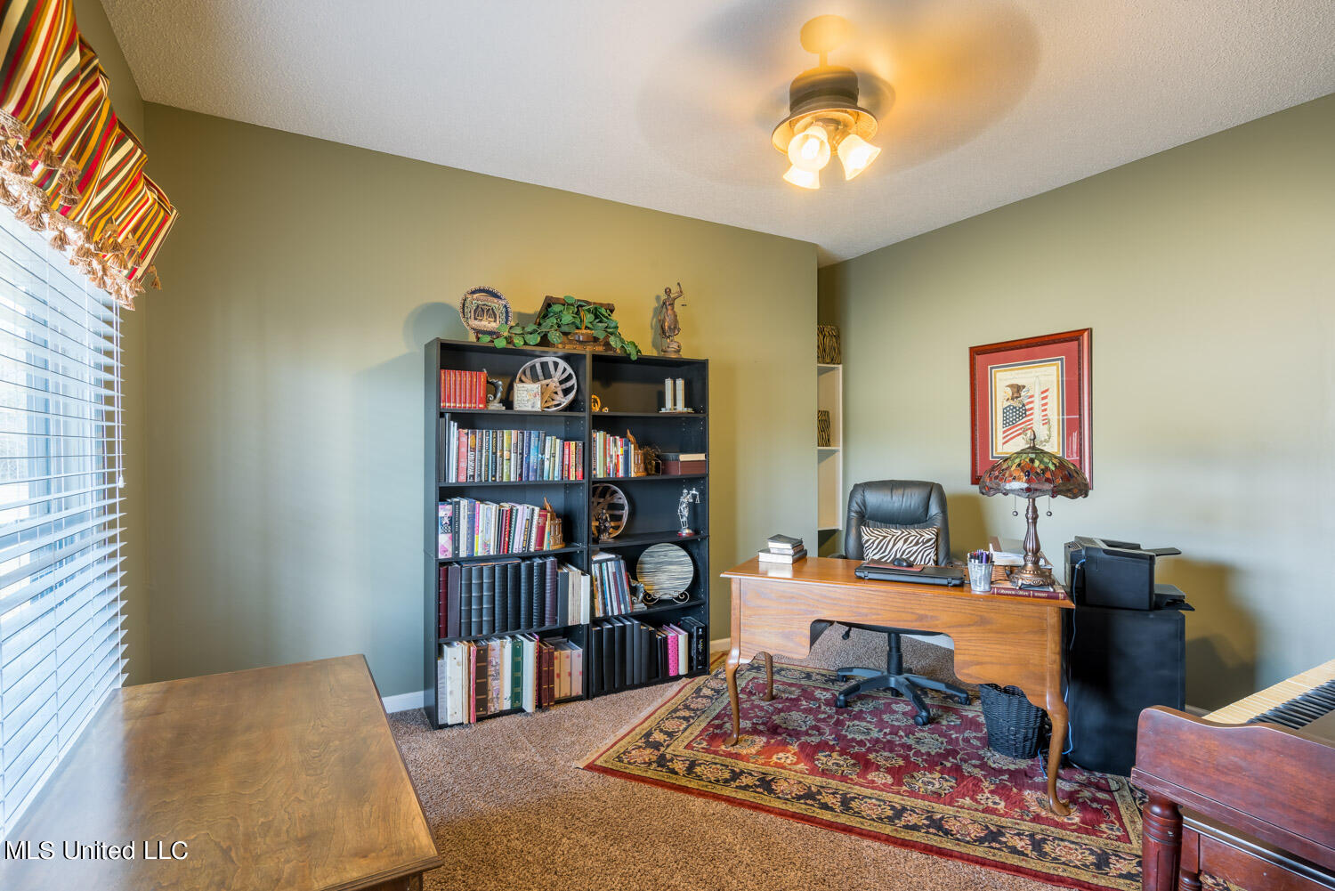2968 Lyles Road Senatobia, MS 38668 - Photo 12 of 43 Office/Bedroom