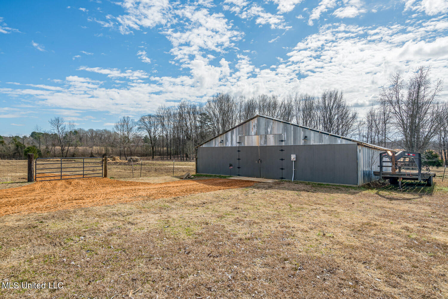 2968 Lyles Road Senatobia, MS 38668 - Photo 34 of 43 Barn / Workshop