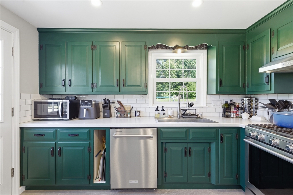 60 Old Orchard Road Hampden, MA 01036 - Photo 4 of 29
