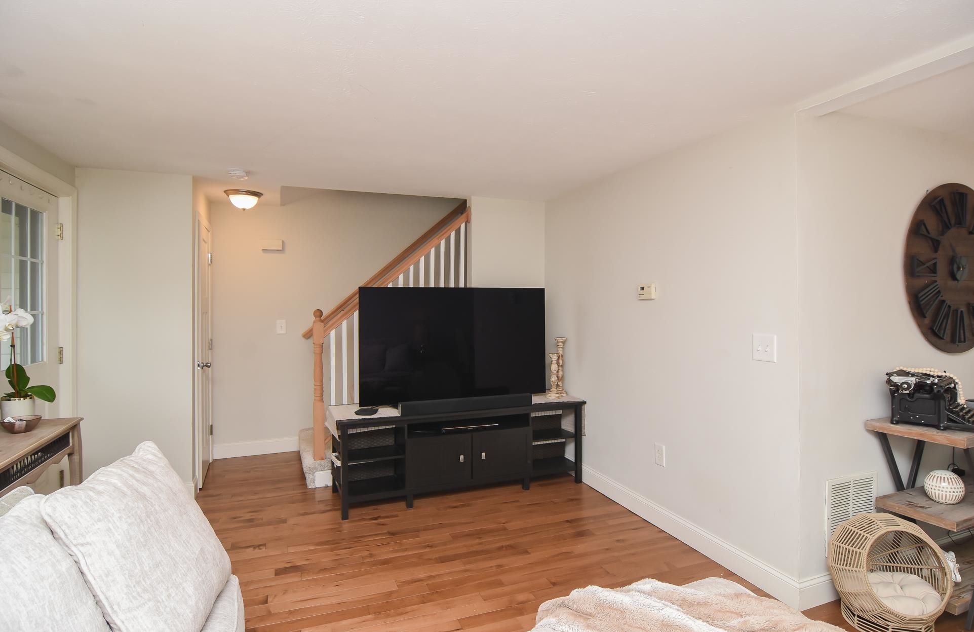 4 Killian Court Merrimack, NH 03054 - Photo 3 of 40