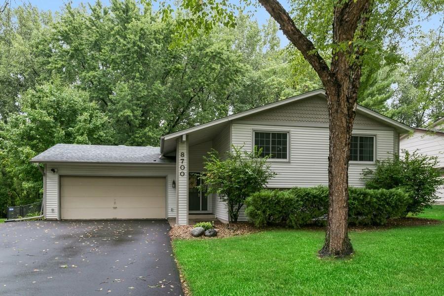 8700 Darnel Road Eden Prairie, MN 55344 - Photo 1 of 17 Gallery Image 1