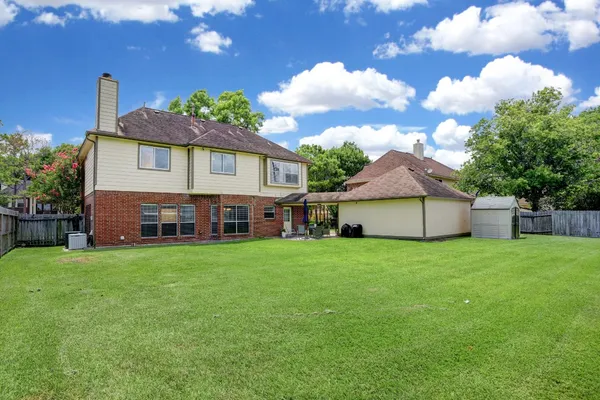 $2,950 | 1611 Falcon Ridge Boulevard, Friendswood, TX 77546