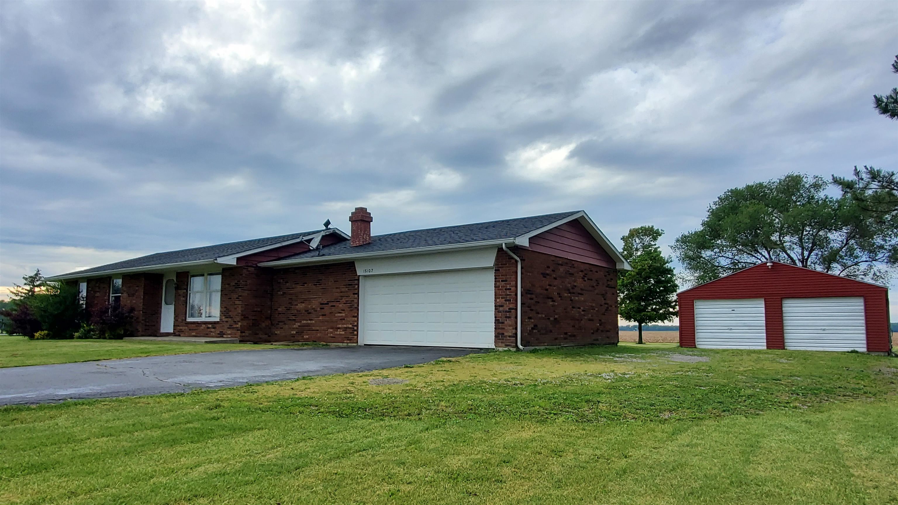 15107 East Tillman Road Fort Wayne, IN 46816 - Photo 4 of 10