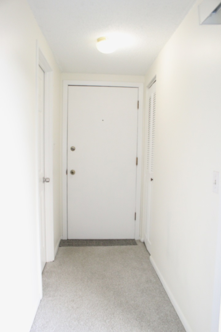 2 Timber Lane, Unit 17 Vernon Hills, IL 60061 - Photo 16 of 28 a view of room