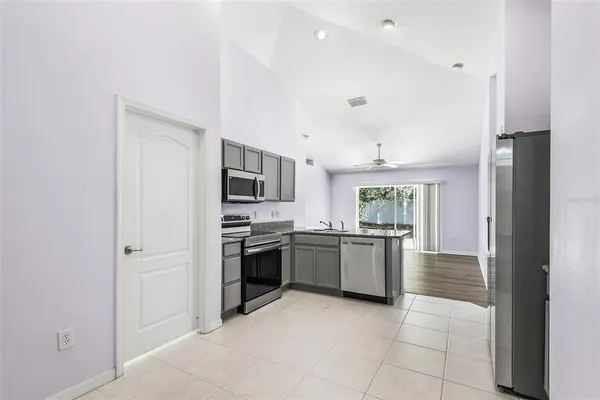 $1,900 | 5033 Glenburne Drive, Spring Hill, FL 34609