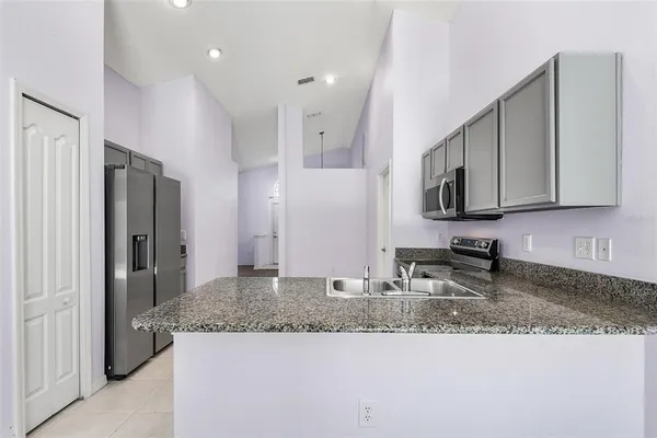 $1,900 | 5033 Glenburne Drive, Spring Hill, FL 34609