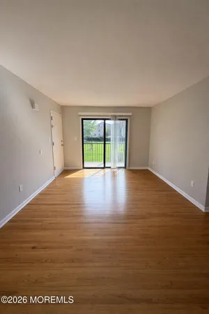 $2,200 | 18 Ginger Court, Eatontown, NJ 07724