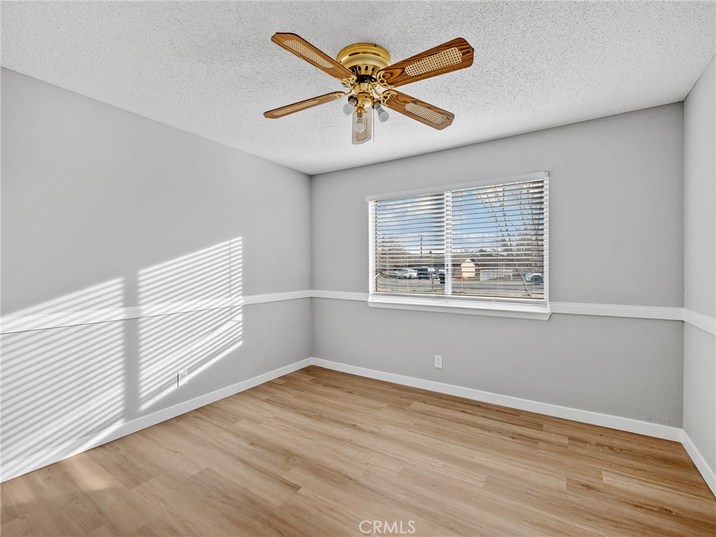 15394 Ute Road Apple Valley, CA 92307 - Photo 16 of 30