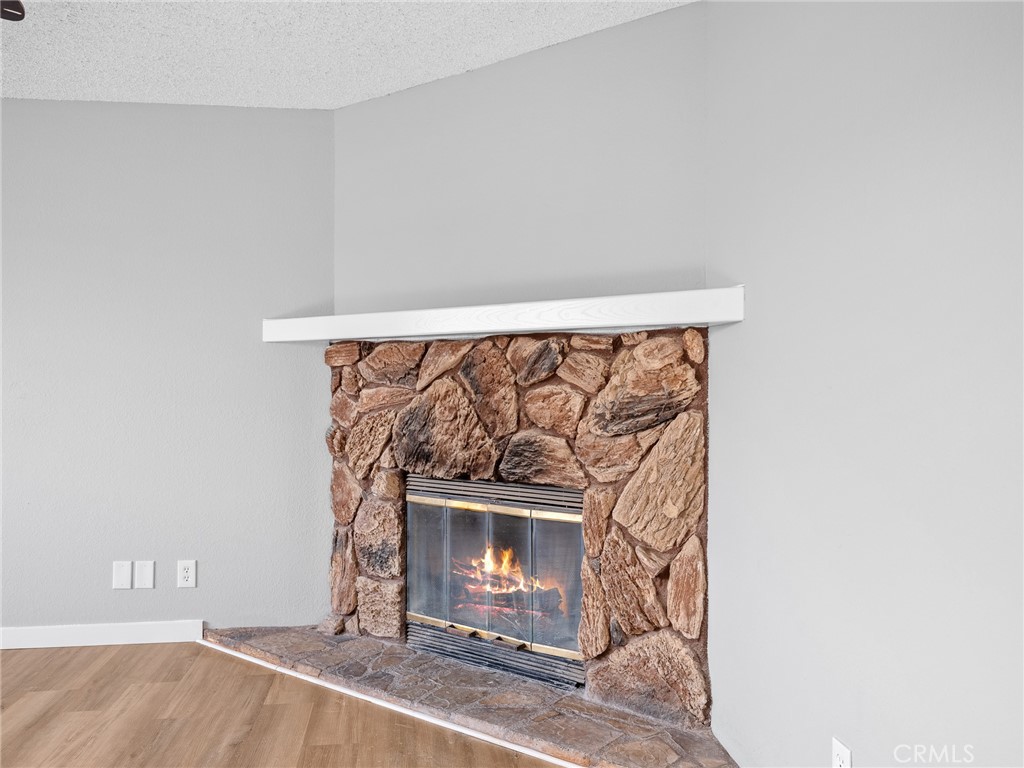 15394 Ute Road Apple Valley, CA 92307 - Photo 8 of 30 This is a fake fire.