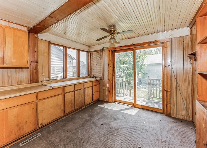 309 North 9th Street Rochelle, IL 61068 - Photo 11 of 23 a large white room with a large window