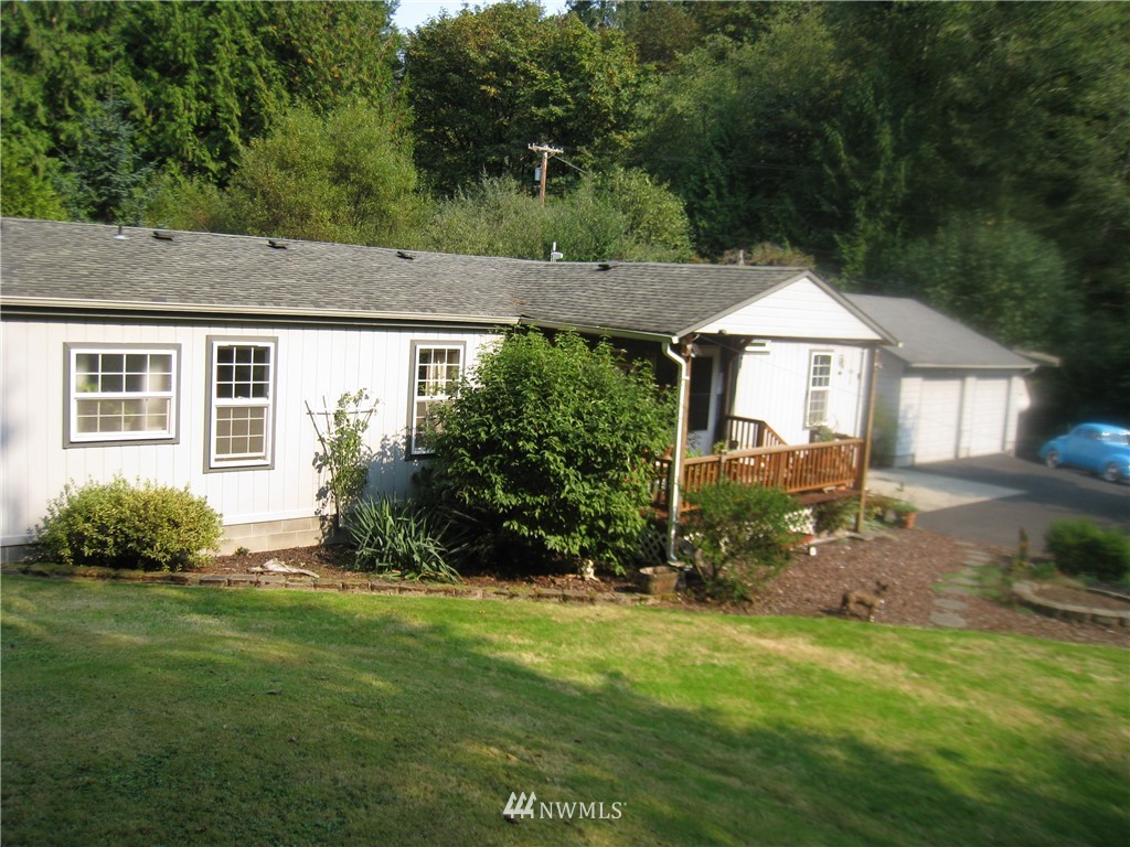 301 Clark Creek Road Longview, WA 98632 - Photo 1 of 36 Gallery Image 1
