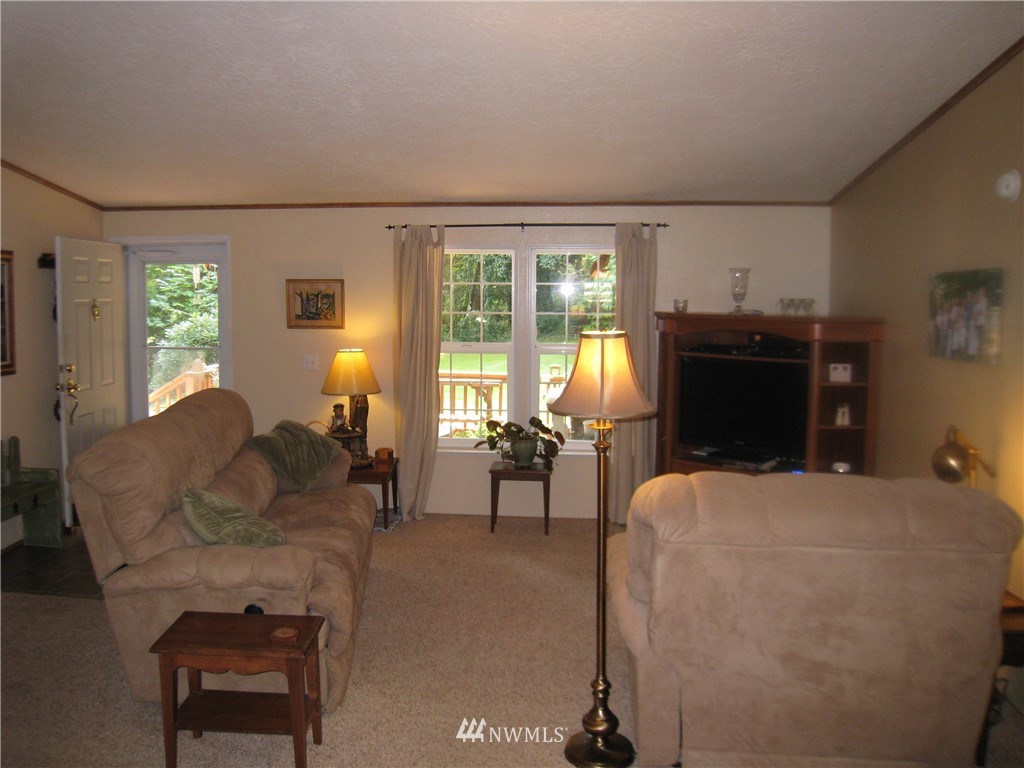 301 Clark Creek Road Longview, WA 98632 - Photo 4 of 36 Gallery Image 4