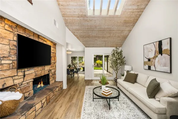 $869,000 | 6164 East Morningview Drive, Anaheim Hills, CA 92807