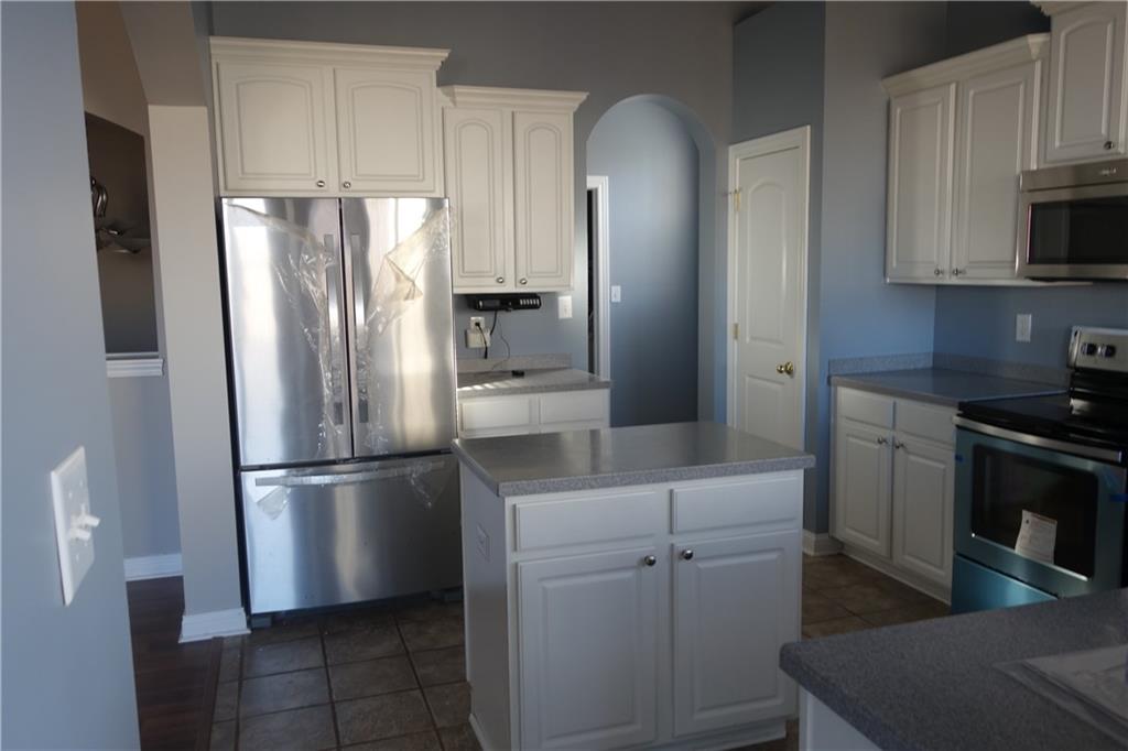 10836 Jamestown Road Indianapolis, IN 46234 - Photo 13 of 24 Gallery Image 13