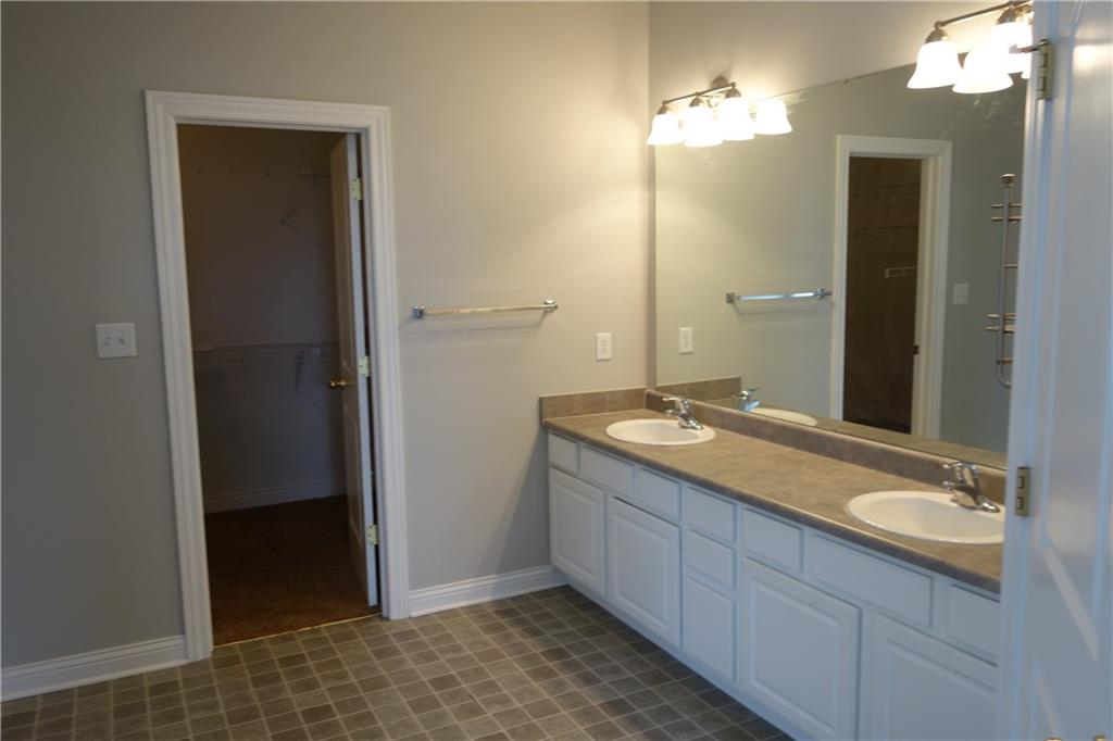 10836 Jamestown Road Indianapolis, IN 46234 - Photo 18 of 24 Gallery Image 18