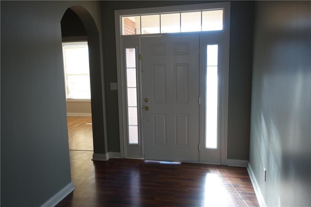 10836 Jamestown Road Indianapolis, IN 46234 - Photo 3 of 24 Gallery Image 3