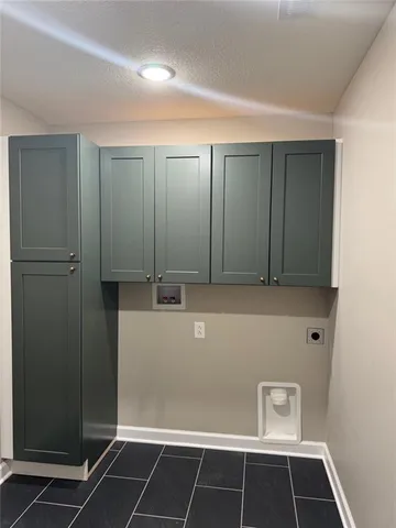 $375,000 | 305 North Prairie Street, Hamilton, MO 64644