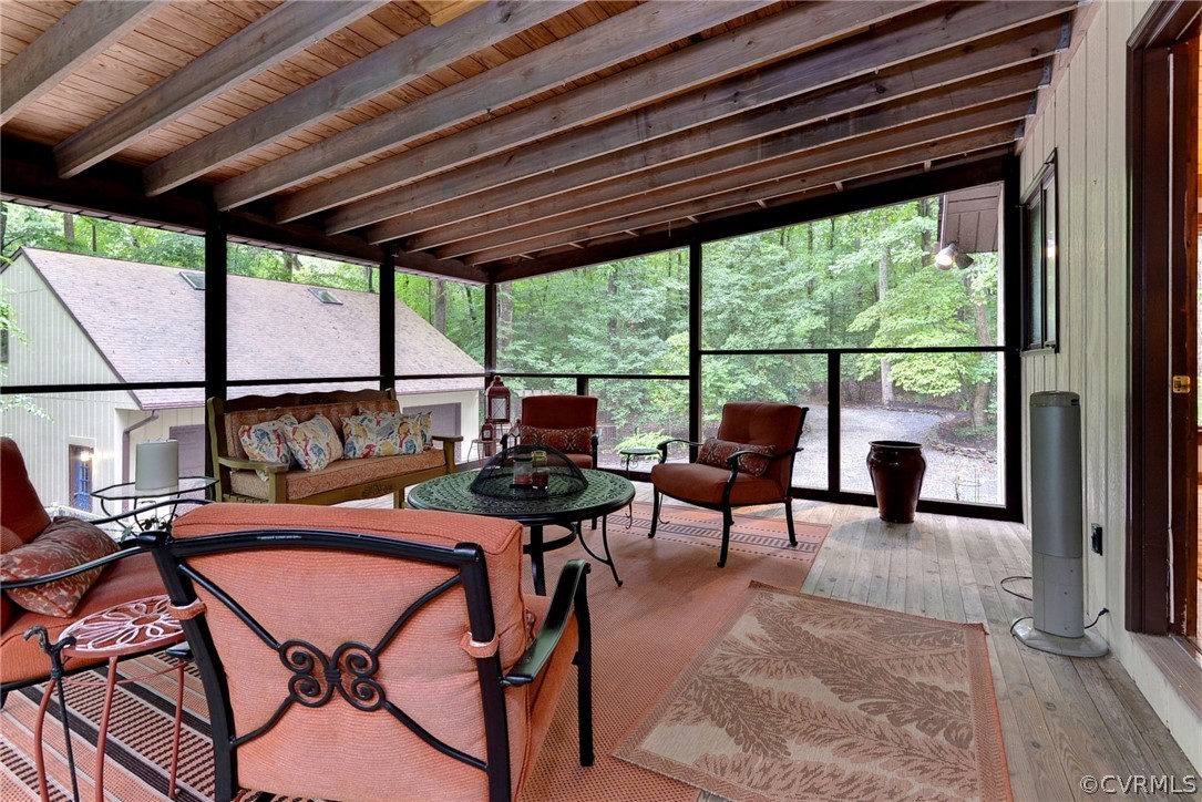 125 Rte 1601 Williamsburg, VA 23188 - Photo 23 of 46 a view of a outdoor space with seating area