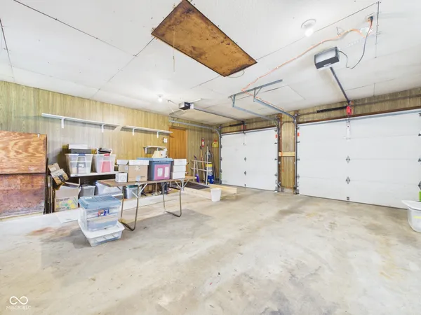 $219,900 | 1316 Ranike Drive, Anderson, IN 46012