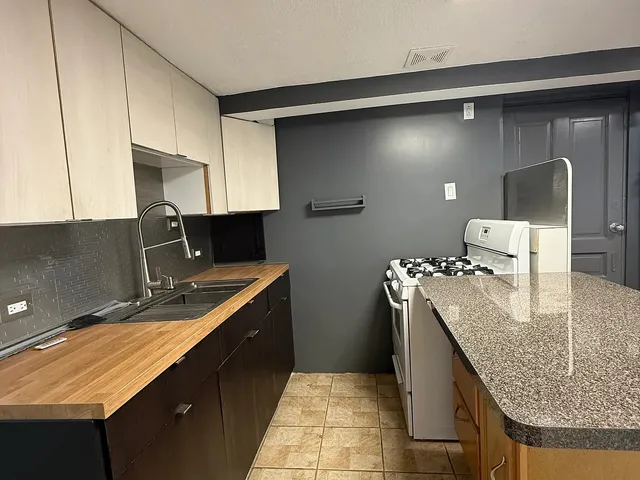 $1,400 | 3318 West Pierce Avenue, Unit G, Chicago, IL 60651