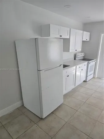 $1,350 | Highland Garden, Hollywood, FL 33020