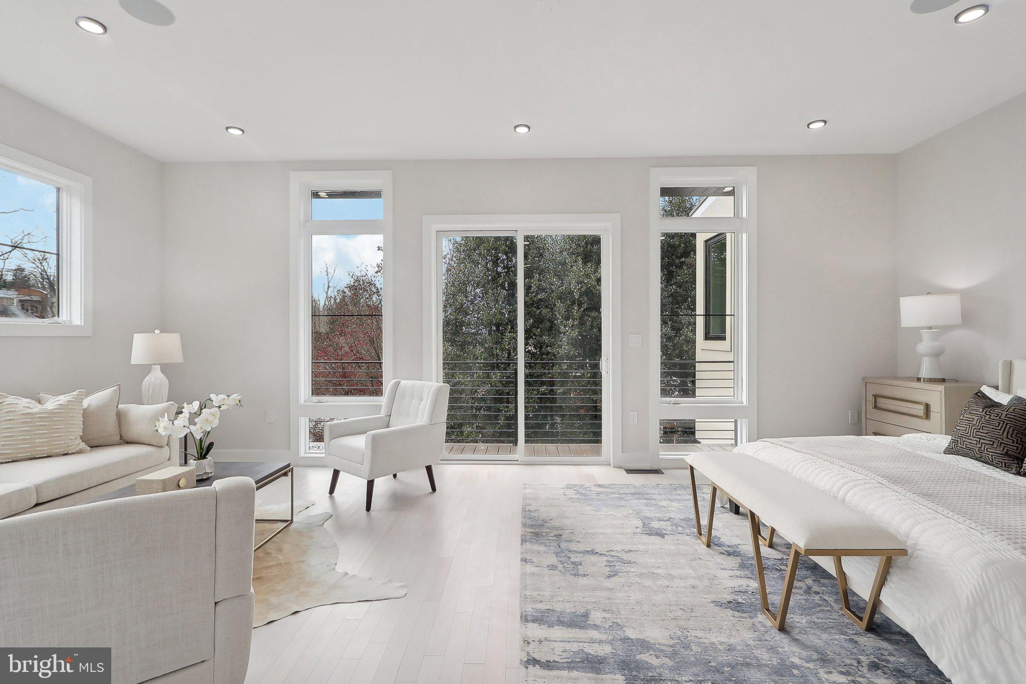 4920 Loughboro Road Northwest Washington, DC 20016 - Photo 12 of 55 Enter main level primary #1