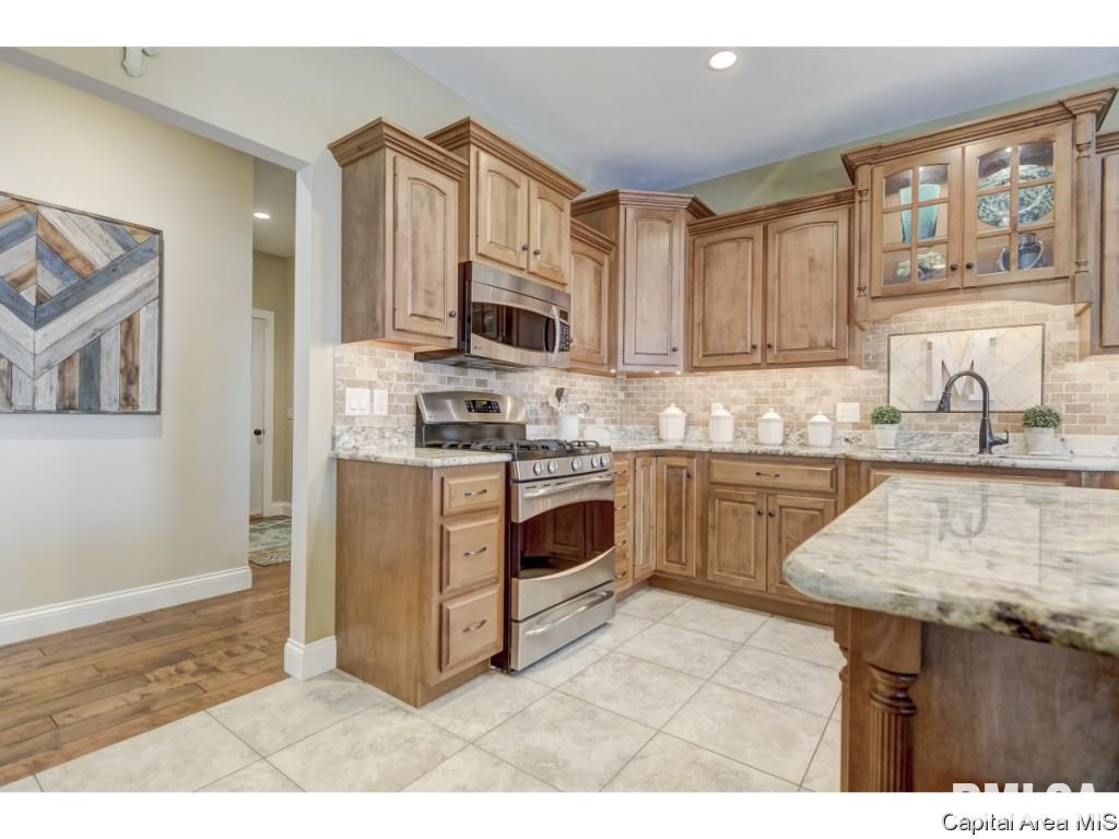 2805 Covered Wagon Trail Springfield, IL 62711 - Photo 14 of 36 Gallery Image 14