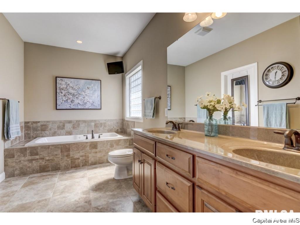 2805 Covered Wagon Trail Springfield, IL 62711 - Photo 24 of 36 Gallery Image 24