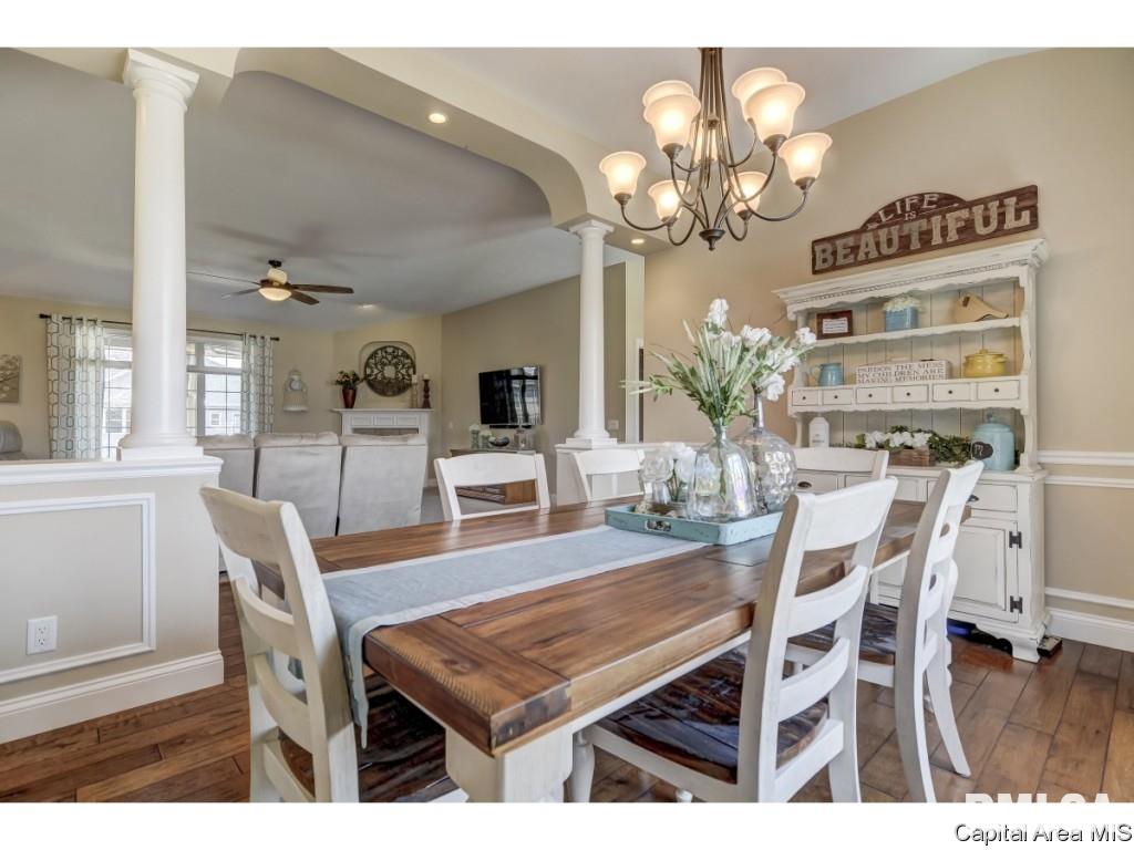 2805 Covered Wagon Trail Springfield, IL 62711 - Photo 3 of 36 Gallery Image 3