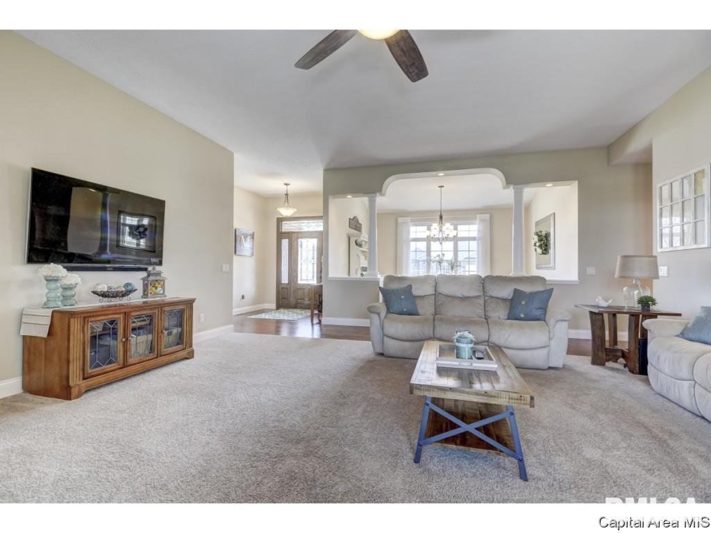 2805 Covered Wagon Trail Springfield, IL 62711 - Photo 10 of 36 Gallery Image 10
