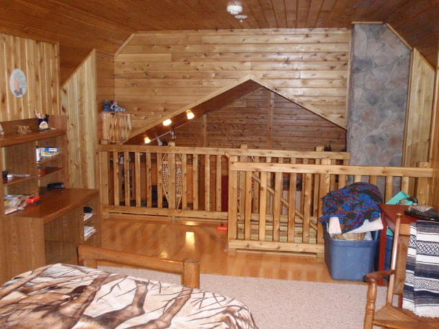 5 Canoe Court Millinocket, ME 04462 - Photo 25 of 44 loft3