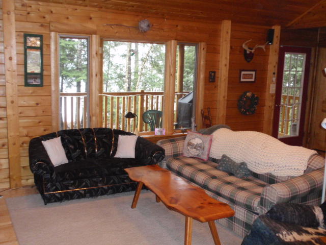 5 Canoe Court Millinocket, ME 04462 - Photo 8 of 44 living room1