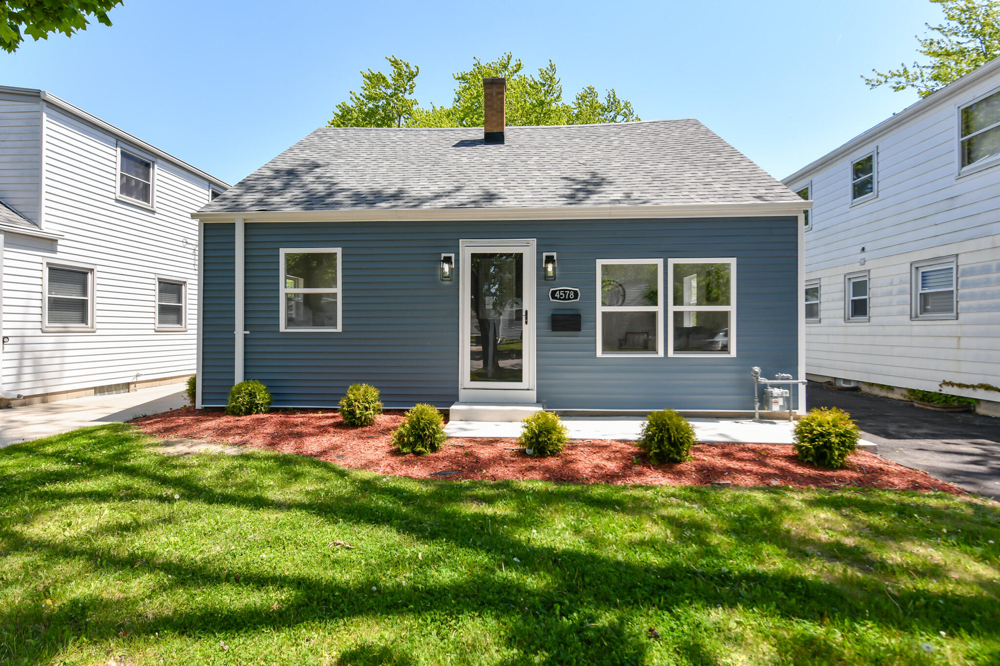 4578 North 127th Street Butler, WI 53007 - Photo 2 of 38 Front of House