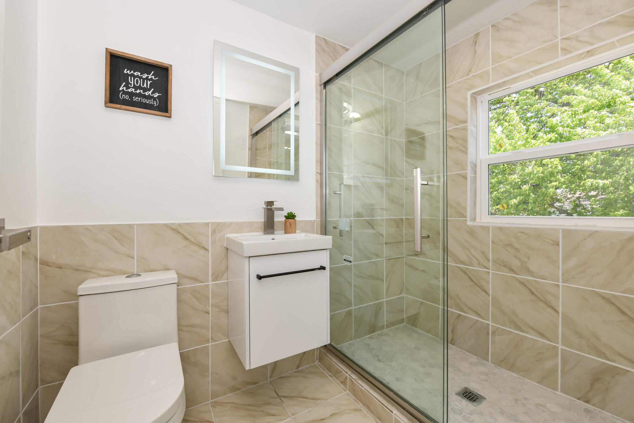 4578 North 127th Street Butler, WI 53007 - Photo 24 of 38 Upper Full Bathroom