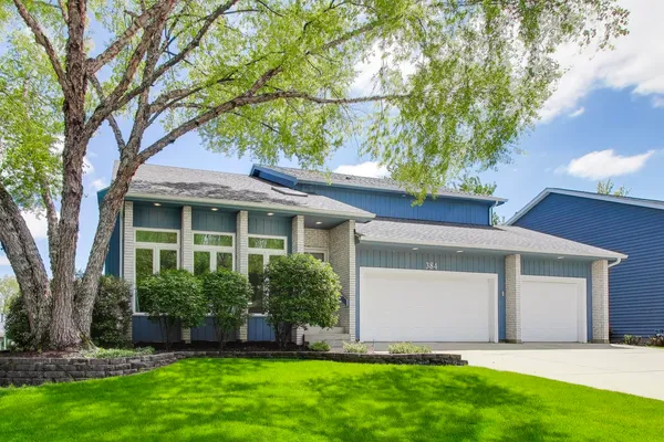 $920,000 | 384 Du Pahze Street, Naperville, IL 60565