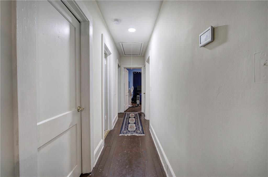 2009 North Broad Street Rome, GA 30161 - Photo 10 of 22 a view of a hallway with a elevator