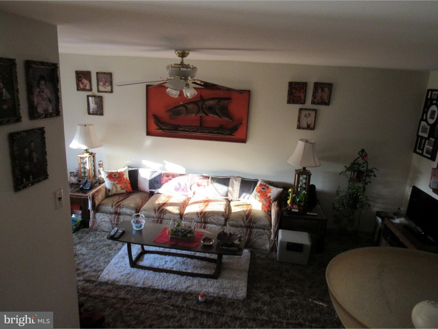 12179 Aster Road Philadelphia, PA 19154 - Photo 3 of 17