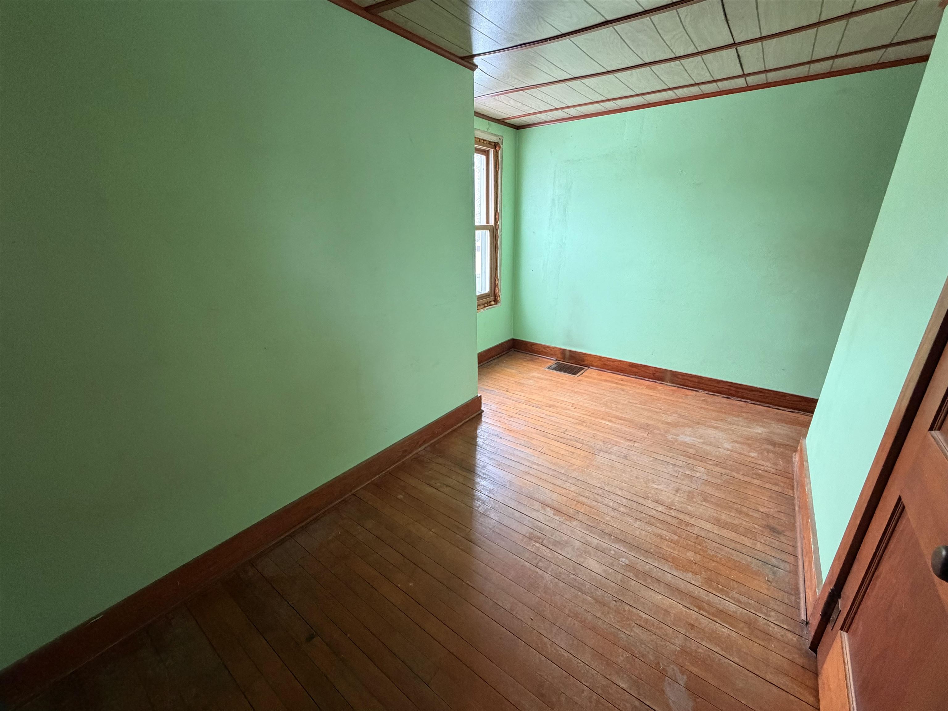 1729 Summit Avenue Beloit, WI 53511 - Photo 12 of 16