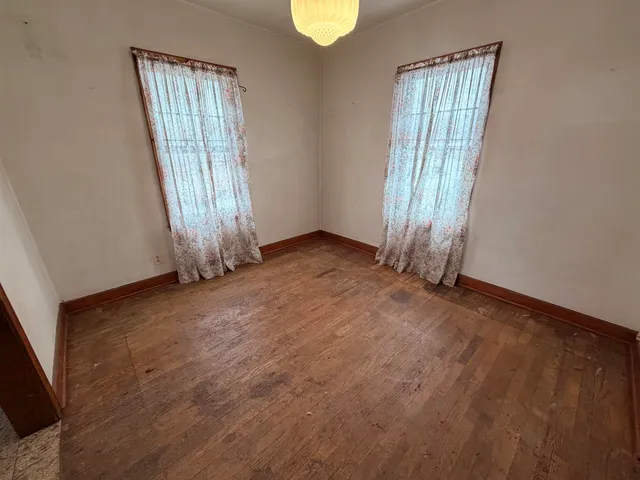 $135,900 | 1729 Summit Avenue, Beloit, WI 53511