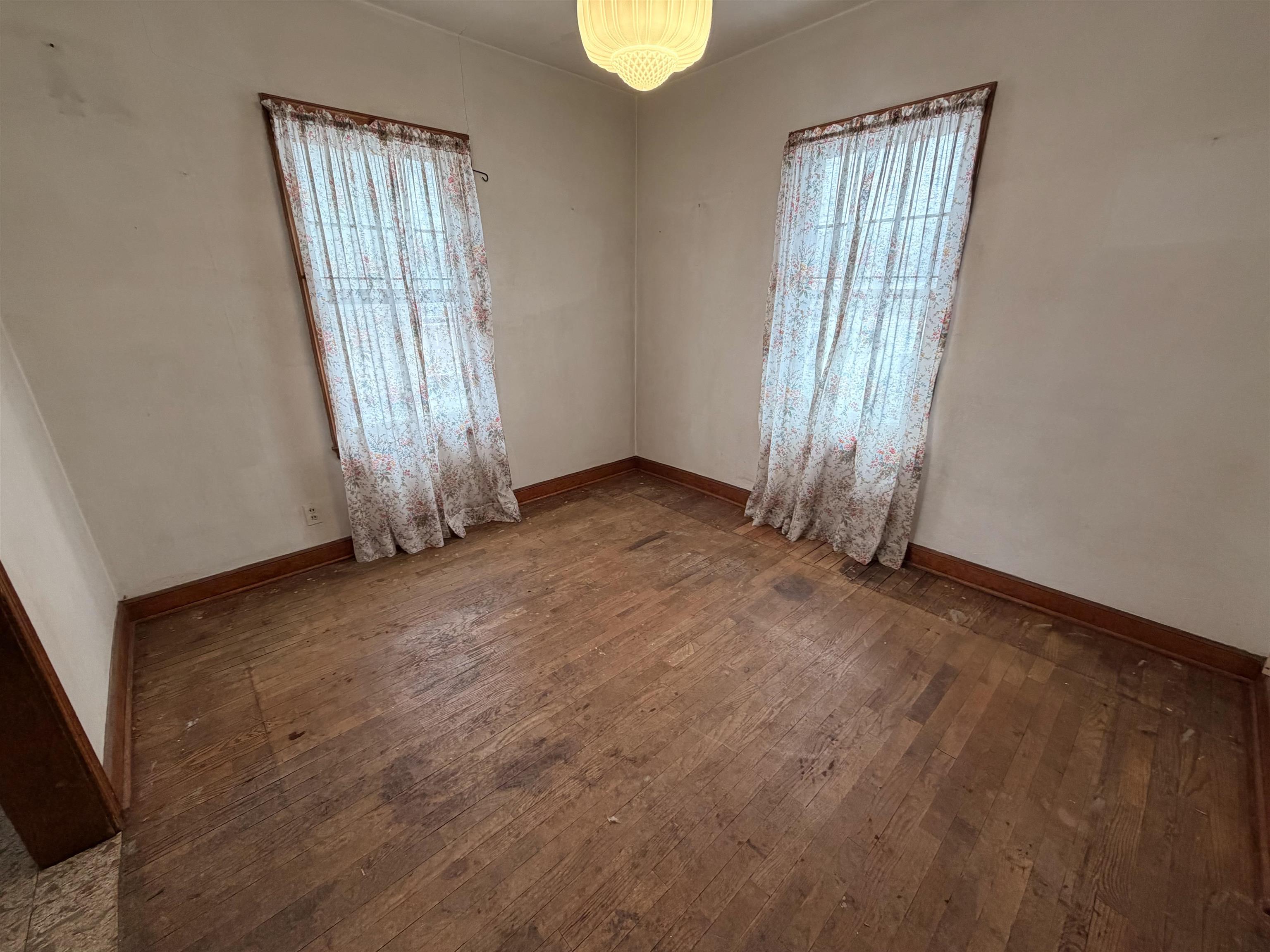 1729 Summit Avenue Beloit, WI 53511 - Photo 5 of 16