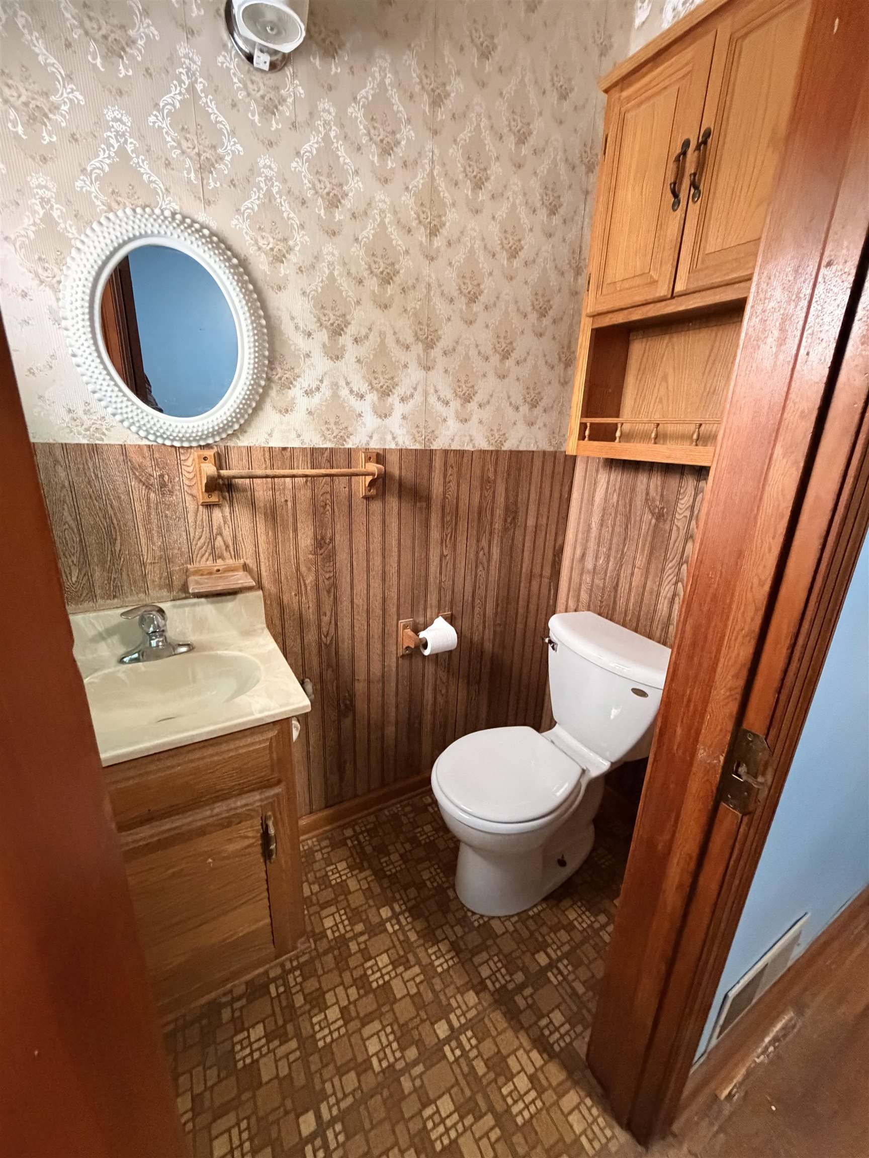 1729 Summit Avenue Beloit, WI 53511 - Photo 10 of 16