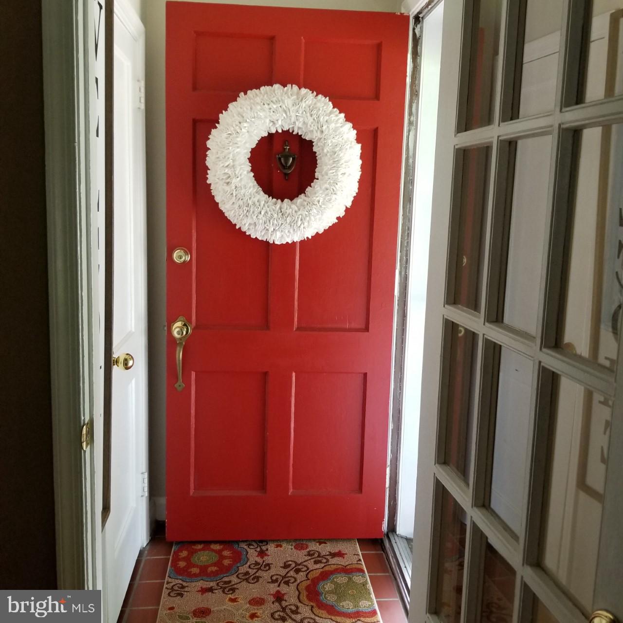 1658 Myamby Road Baltimore, MD 21286 - Photo 11 of 55 Come on in...