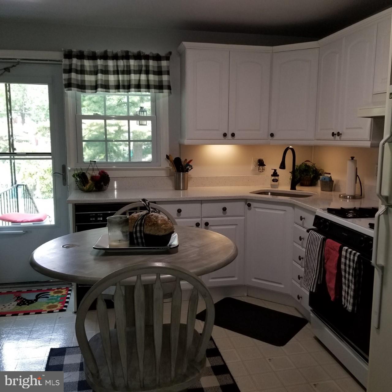 1658 Myamby Road Baltimore, MD 21286 - Photo 18 of 55 Kitchen